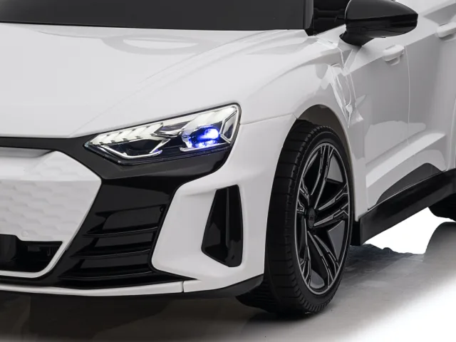 Audi RS e-tron GT elektriauto 12 V – pilt 9