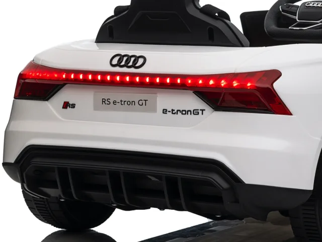 Audi RS e-tron GT elektriauto 12 V – pilt 10