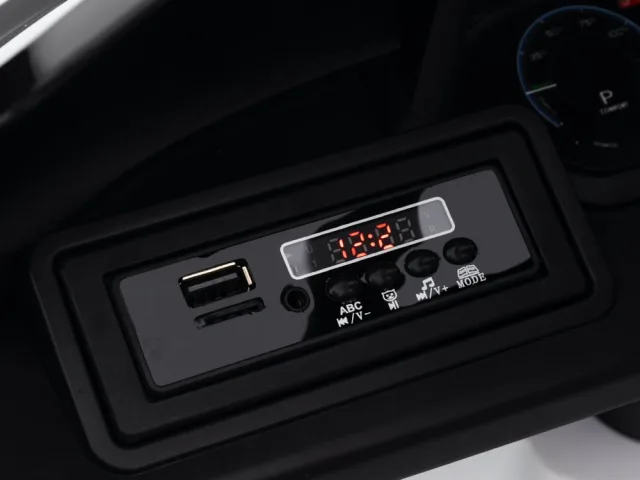 Audi RS e-tron GT elektriauto 12 V – pilt 8