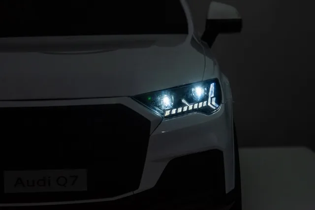Audi Q7 elektriauto 12 V – pilt 10
