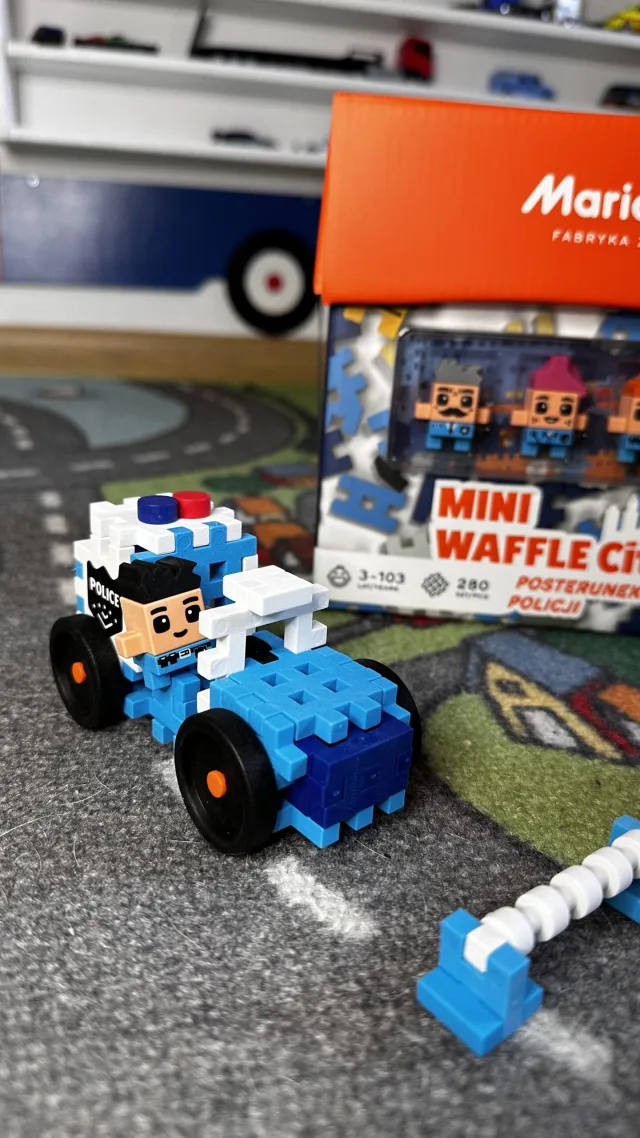 Marioinex Mini Waffle City „Politseijaoskond“ vahvelklotsid, 280 osa – pilt 9